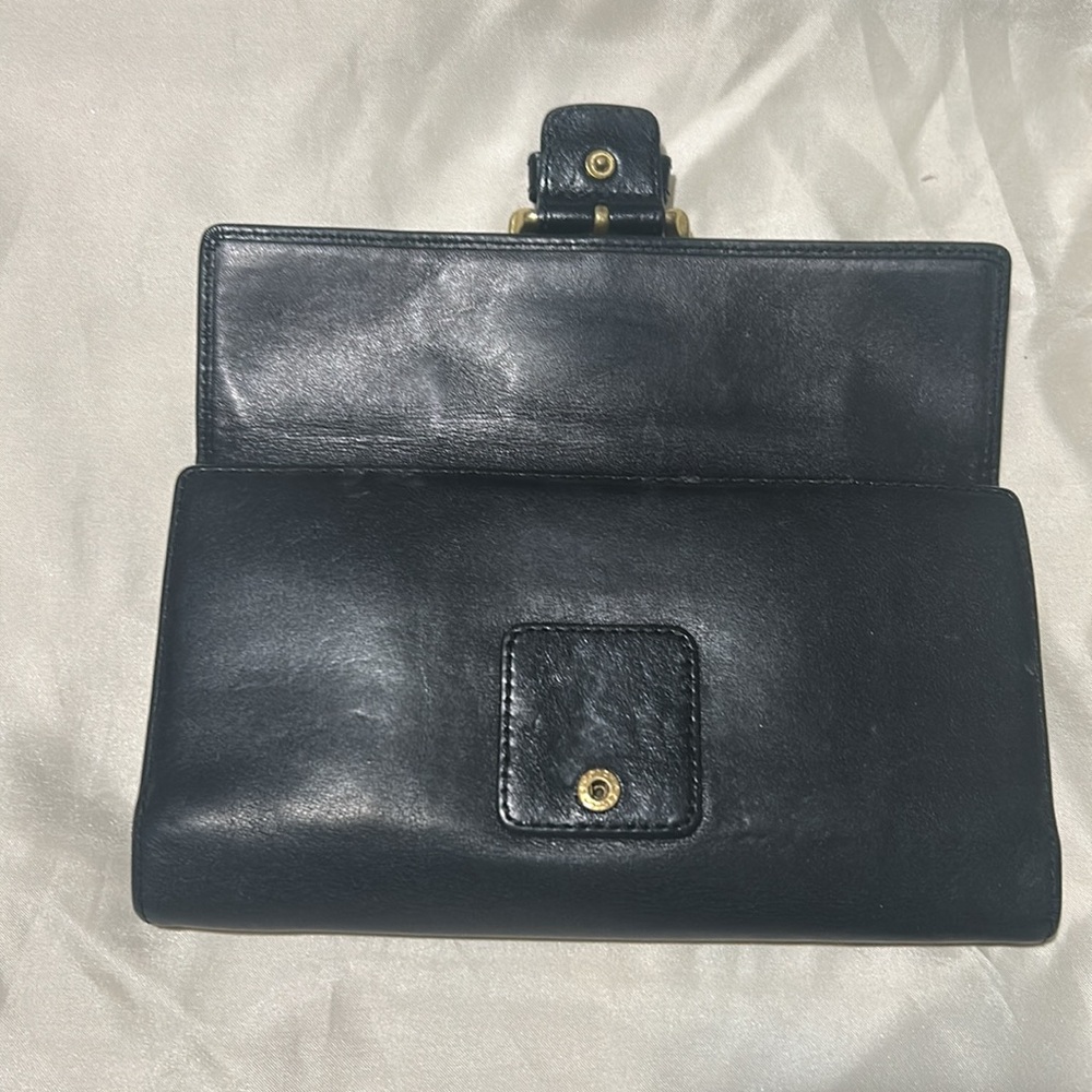 Coach Black Leather three fold wallet with Gold Buckle - Picture 3 of 10